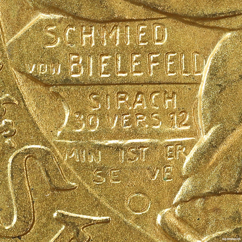 Unter dem Amboss wird Minister Carl Severing verschlüsselt genannt, um ihn zu schützen.